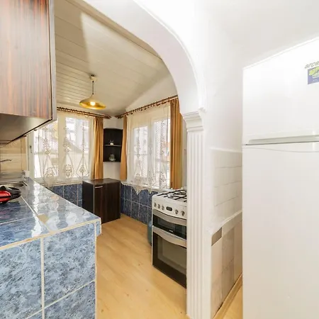 Apartment Central Flat With Balcony And Terrace In Muratpasa Antalya